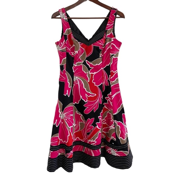 NINE WEST Woman’s Sleeveless Tropical Print with Ribbed Trim Sweetheart Neck 8 - Picture 1 of 8
